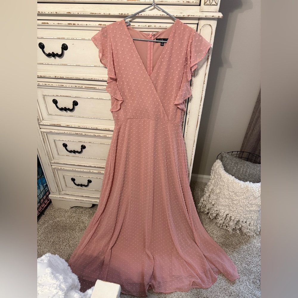 Lulu's Love Story Light Pink Swiss Dot Maxi Dress- Sz Medium Sold Out online! - Picture 3 of 10